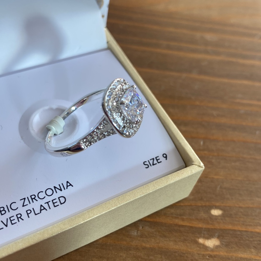 Cubic zirconia silver plated ring